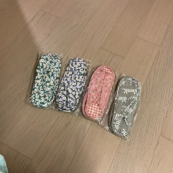 Floral and Patterned Women's Slippers - Picture 2 of 9